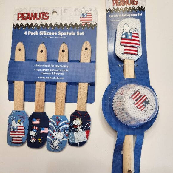 New Peanuts 4 pk Spatula Set w/ Spatula & Cupcake Liners - Picture 1 of 5